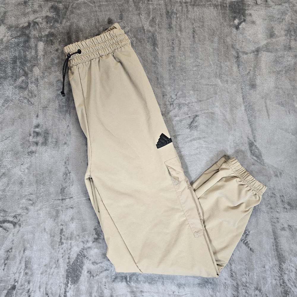 Adidas City Escape Fleece Lined Premium Cargo Pants Size Small Beige